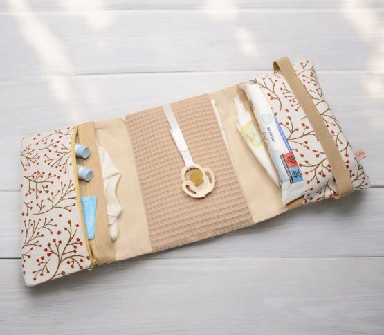 3 Seiten Windeltasche XXL Beere
