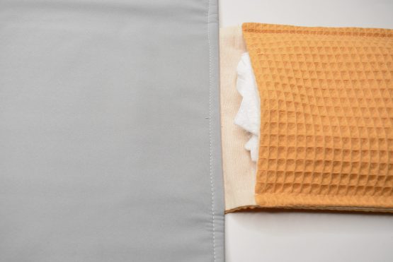 2 in 1 Windeltasche Waffelstoff senf. Wickelunterlage mit Fächern
